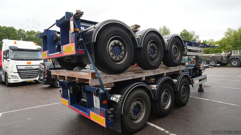 Transport af containere Van Hool 20/30ft ADR container transport trailer
