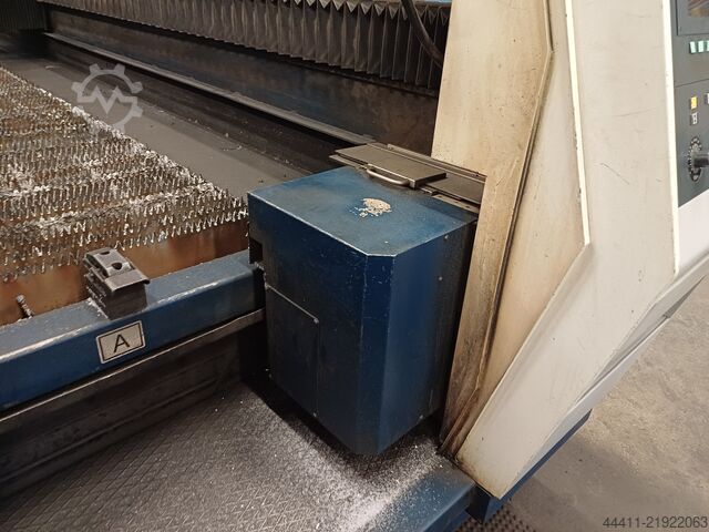 Lasersnijmachine TRUMPF TruLaser 5030 (L16) 5000 Watt