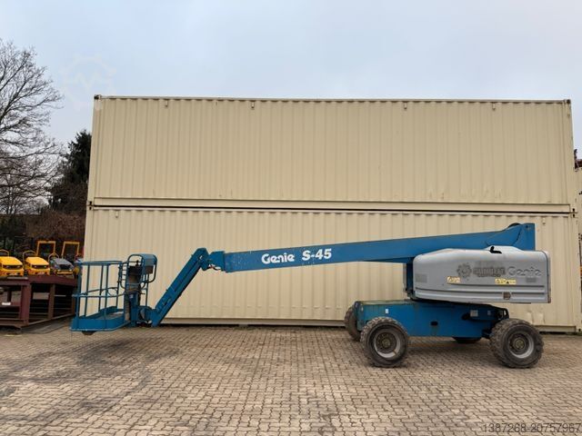 Platforma robocza GENIE S45 / 4x4 Diesel / 15.7 Meter / 2015 BJ