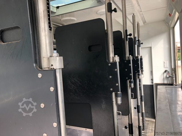 Camião para gado SCANIA P410 STX 6 Pferde Pop-Out, Pop-Up, Küche unten