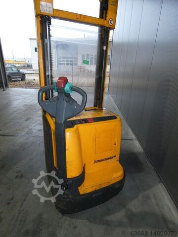 Fodgængerstabler Jungheinrich EJC 216