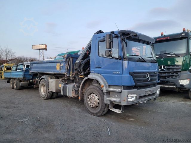 Three-sided tipper truck MERCEDES-BENZ Axor 1833 K 2-Achs Kipper Kran iferst