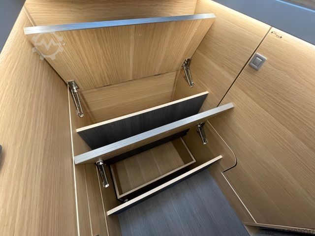 Alcove camper ADRIA Coral XL 660 SL | 4,4t*Backofen*Autom*