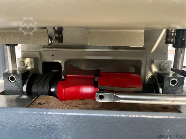 μηχανή φρεζαρίσματος προφίλ Bartezaghi festo