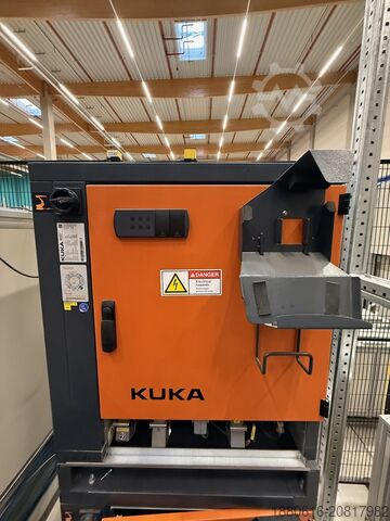 FLR – KR C4 robot industriale KUKA KR 210 R2700 extra