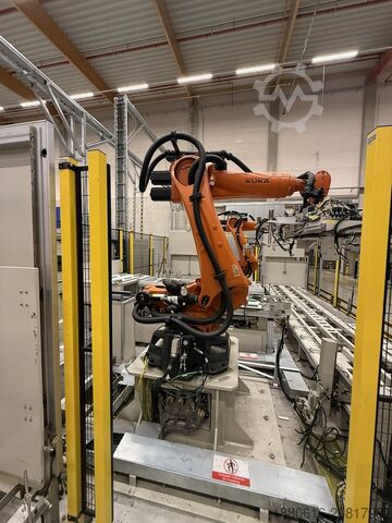FLR – KR C4 robot industriale KUKA KR 210 R2700 extra
