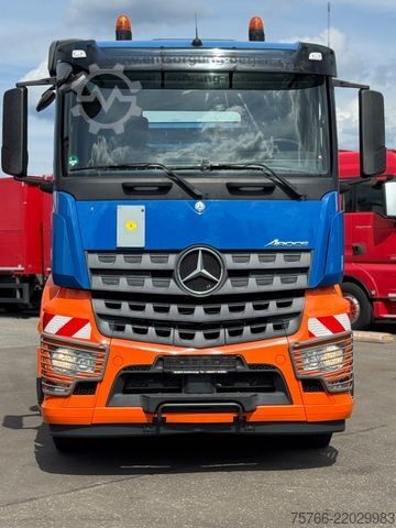 Camion basculante trilateral MERCEDES-BENZ AROCS 2548 /