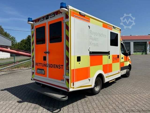 Feuerwehrfahrzeug MERCEDES-BENZ Sprinter 519 CDI / RTW / WAS / Tage
