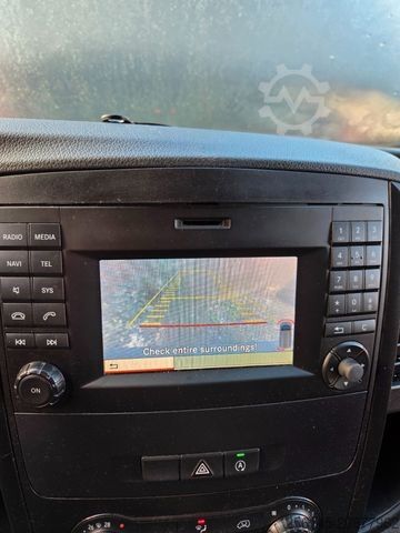 Minibus MERCEDES-BENZ Vito Kasten 110  Kamera Tempom. Klima Tüv neu E6