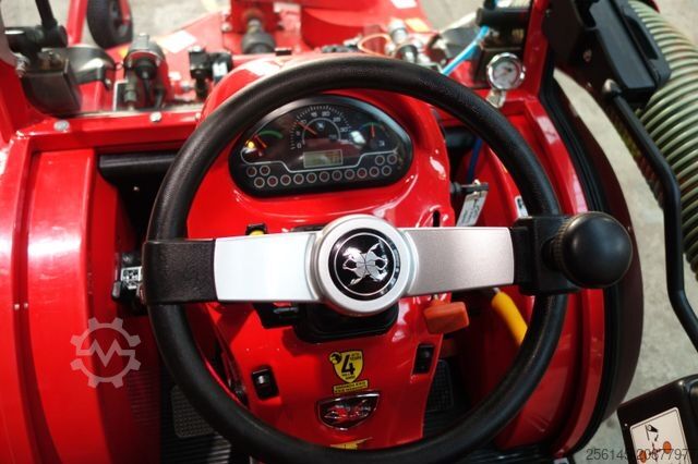 Sonstige CARRARO TTR 4400 Traktor 4x4 Inkl. Mähwerk/Winterdienst