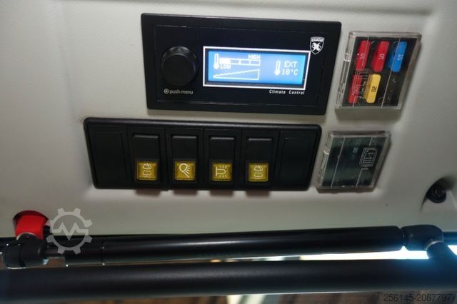 Sonstige CARRARO TTR 4400 Traktor 4x4 Inkl. Mähwerk/Winterdienst