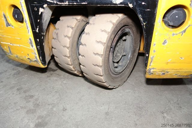 Frontgaffeltruck HYUNDAI 18BT-9U  UVV  4,25m Hubh 1680kg Ladegerät