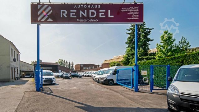 Frontgaffeltruck HYUNDAI 18BT-9U  UVV  4,25m Hubh 1680kg Ladegerät