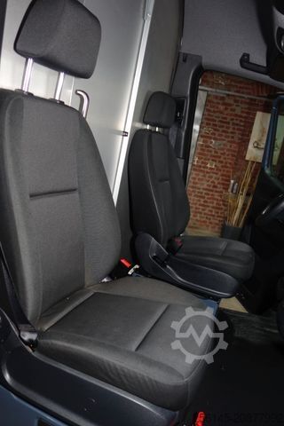 Furgão de teto alto MERCEDES-BENZ eSprinter Kasten 314 L2 terie Klima