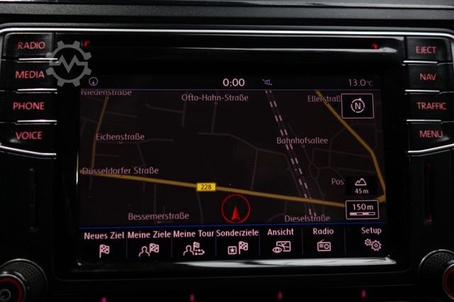 Minibus VOLKSWAGEN T6  4x4 L1H1 Standheizung Sortimo AHK Klima Navi