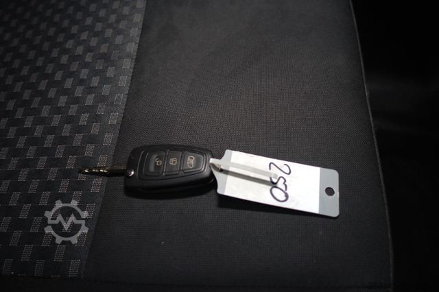 High top van FORD Transit Kasten 350 L3 H3 KlimaKamera TüvNeu Navi