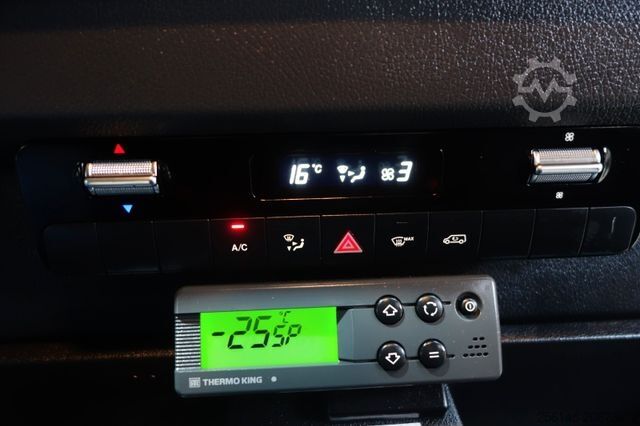 Furgão frigorífico MERCEDES-BENZ Sprinter Tiefkühler -25 C°RWD 317 Tüv Neu Klima