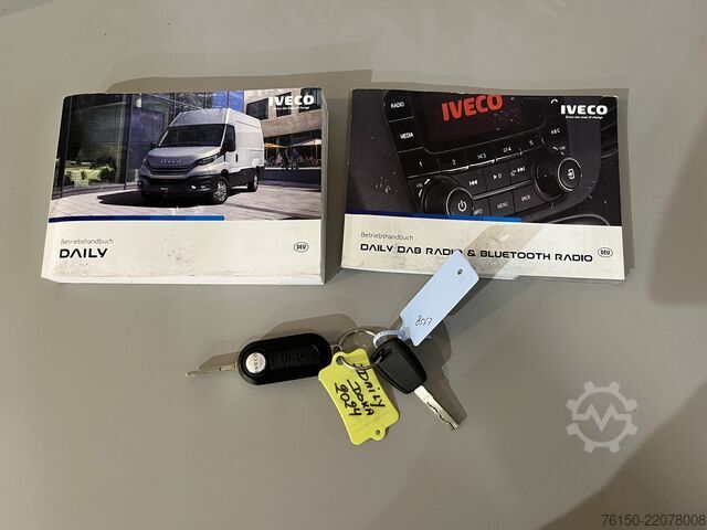 Plataforma furgoneta doble cabina Iveco Daily 35S16 2.3 375 DC 7 pers. Open Laadbak / E...