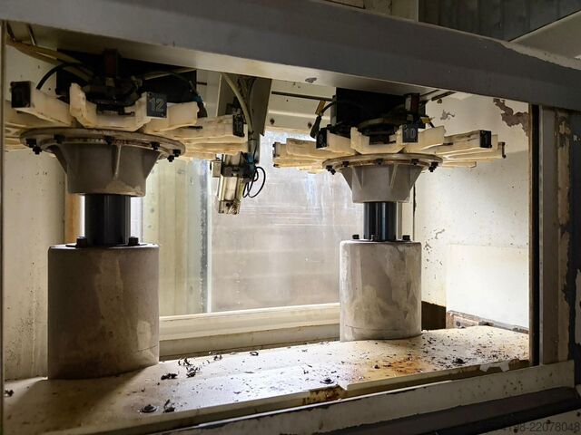 Universal-Bearbeitungszentrum Deckel Maho DMU 60 T