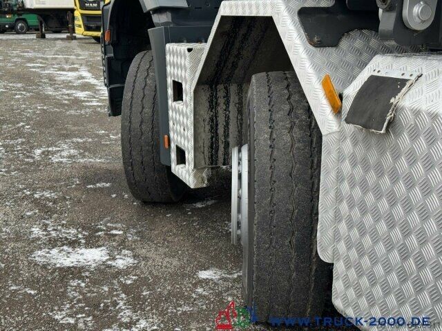 Camion ribaltabile trilaterale Mercedes-Benz Arocs 3248 8x4/4 Moser 3 Seiten Kipper Retarder