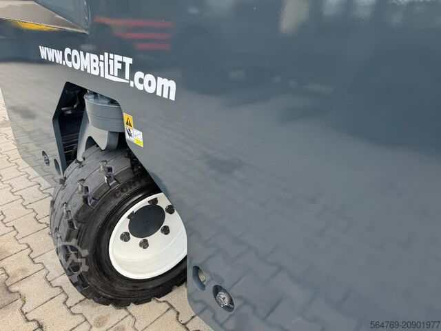 Négyirányú targoncát Combilift C4000 /5500mm/ LPG / 2013 year/