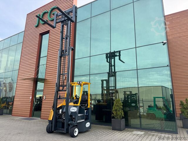 Négyirányú targoncát Combilift CB3000// LPG // 2017 year /Toyota engine