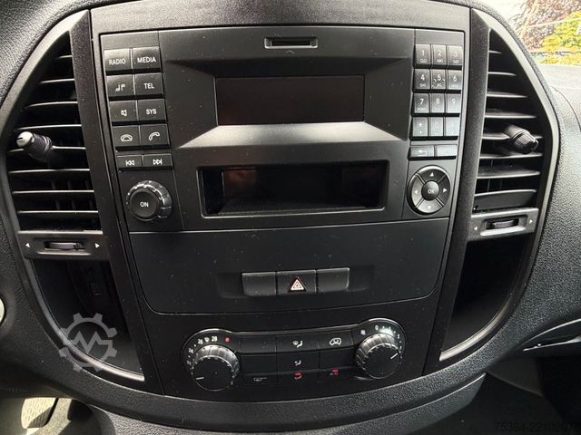 Minibus MERCEDES-BENZ Vito 109 Cdi Lang Tourer 9Sitze Schiebetür Klima