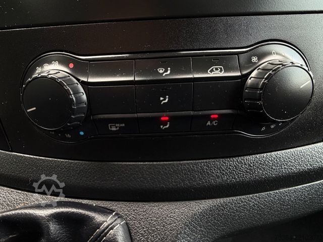 Minibus MERCEDES-BENZ Vito 109 Cdi Lang Tourer 9Sitze Schiebetür Klima
