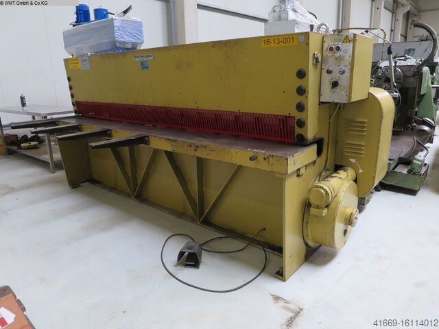 Cisailles guillotines - mécaniques BRONSWERK BS 2500 x 3