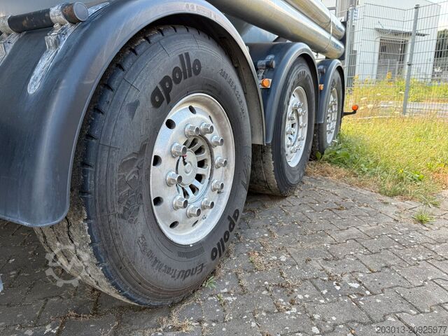 Szállító siló félpótkocsi FELDBINDER O.ME.P.S Silo Auflieger 39 m³ 3 Achs