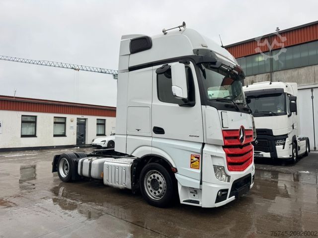 Yüksek hacimli çekici MERCEDES-BENZ ACTROS 1845 *  GIGASPACE * 2 X TANK * ACC *