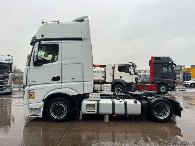 Yüksek hacimli çekici MERCEDES-BENZ ACTROS 1845 *  GIGASPACE * 2 X TANK * ACC *