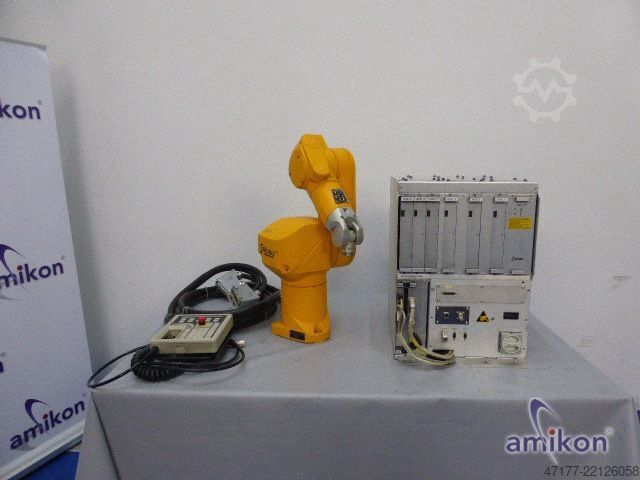 Robot con unidad de control CS7MB RX60 Stäubli RX 60