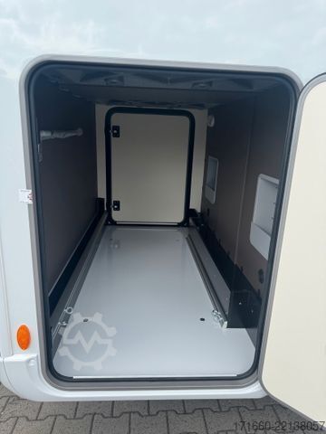 Halvintegrerad husbil BÜRSTNER B66 TD 690 sofort verfügbar