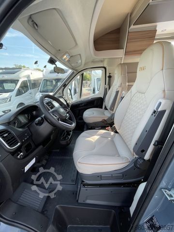 Halvintegrerad husbil BÜRSTNER B66 TD 690 sofort verfügbar