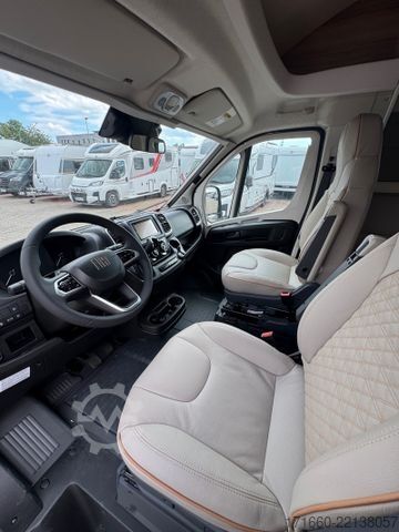 Halvintegrerad husbil BÜRSTNER B66 TD 690 sofort verfügbar