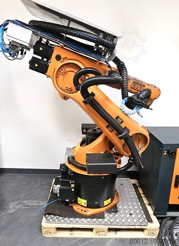 Robot z sterowaniem KR C4 Kuka KR 60-3