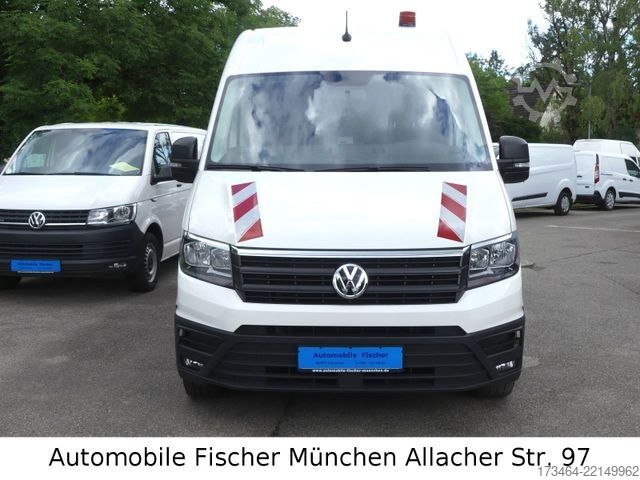 Furgoneta VOLKSWAGEN Crafter Kasten 35 mittellang *4M*ALUCA*AHK 3to*