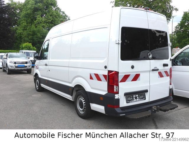 Furgoneta VOLKSWAGEN Crafter Kasten 35 mittellang *4M*ALUCA*AHK 3to*