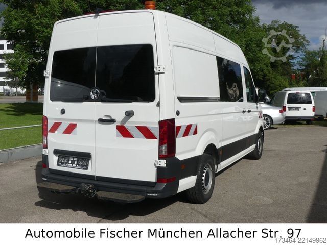 Furgoneta VOLKSWAGEN Crafter Kasten 35 mittellang *4M*ALUCA*AHK 3to*