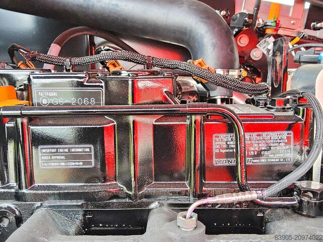 Kloubová teleskopická pracovní plošina Manitou 200 ATJ