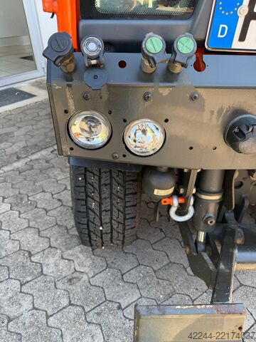Gemeentelijk voertuig / Werktuigendrager Holder C 65 SC