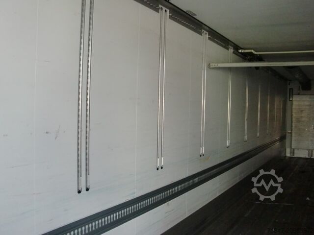 Semi-reboque frigorífico Schmitz Cargobull SKO 24/L V7 Multitemp Doppelstock Lift
