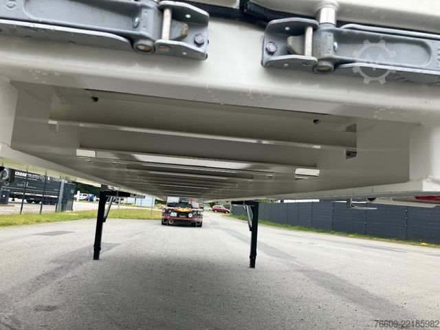Reboque de carroçaria intercambiável KRONE Wechselbrücke Plane