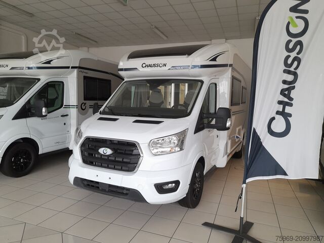 Félintegrált lakóautó Chausson 720 TITANIUM ULTIMATE