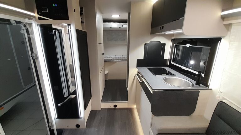 Félintegrált lakóautó Chausson 720 TITANIUM ULTIMATE