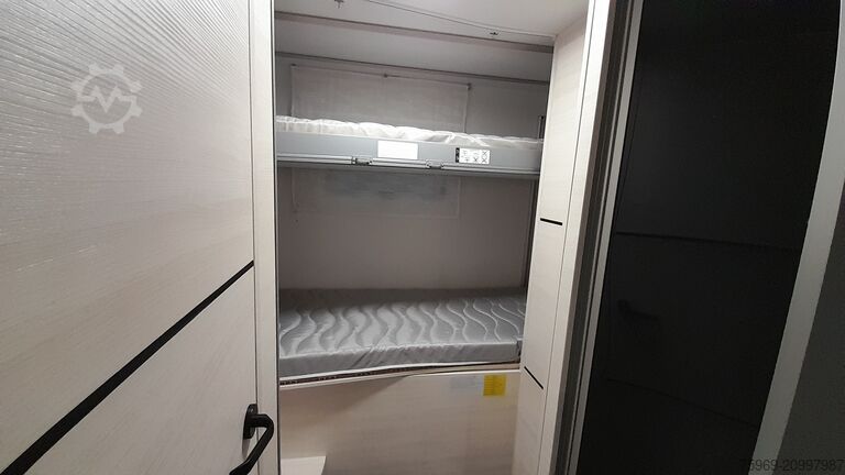 Félintegrált lakóautó Chausson 720 TITANIUM ULTIMATE