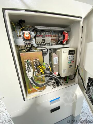 Marógép XYZ Machine Tools 2-OP VMC