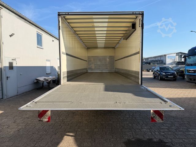 Vrachtwagen met bakwagen MERCEDES-BENZ Atego  1500kg