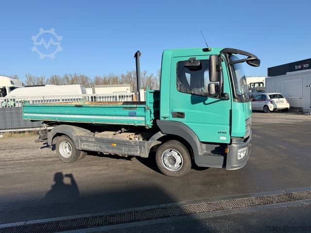 Driezijdige kipper bestelwagen MERCEDES-BENZ Atego 818 Kipper AHK Anhängerhydraulik